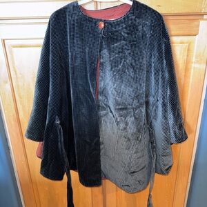 Elegant Black Velvet Women's Coat/cape
